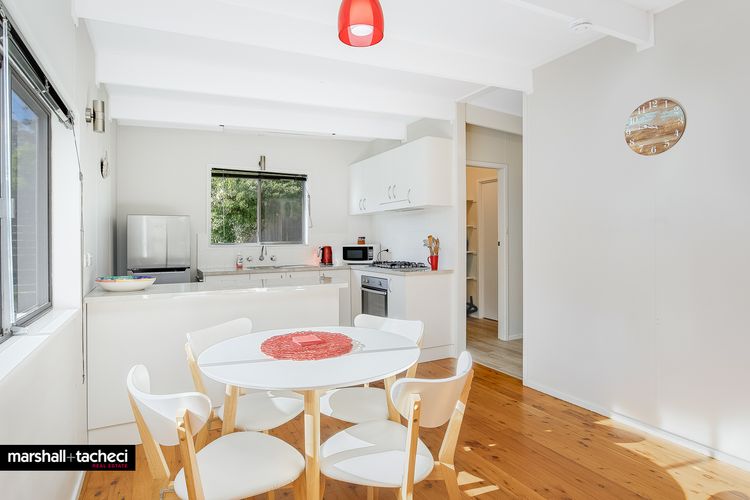 EIGHT ON THE LAKE: 8 Fairhaven Point Way- Lakefront