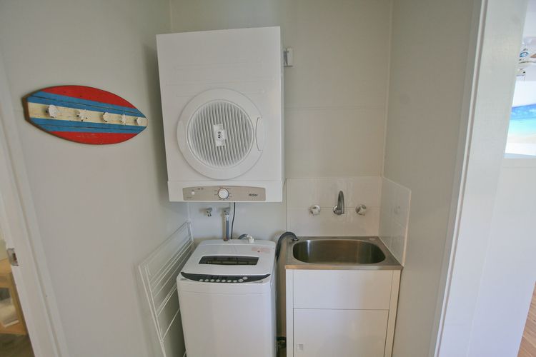 EIGHT ON THE LAKE: 8 Fairhaven Point Way- Lakefront