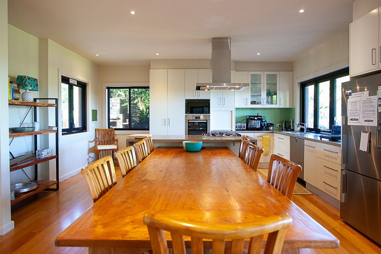 ADELONG: Secluded Beach house- Linen provided Bermagui