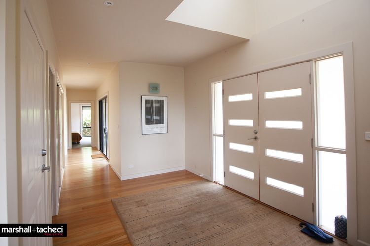 ADELONG: Secluded Beach house- Linen provided Bermagui