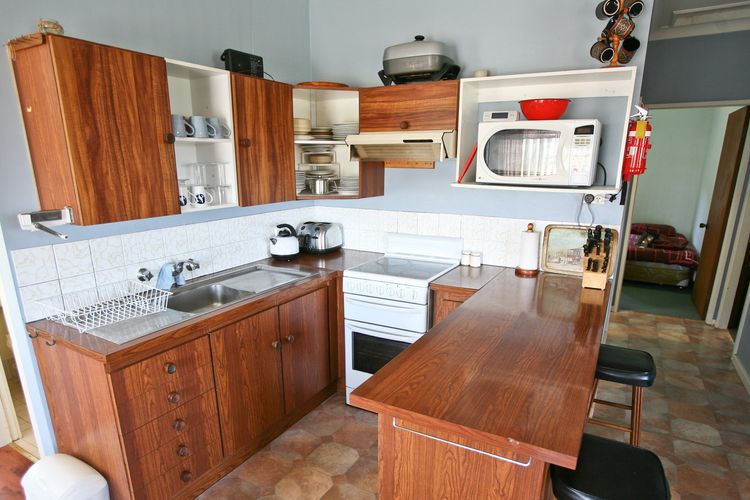 FISHERMAN’S CABIN: 11 Mill Street Affordable, fishing friendly