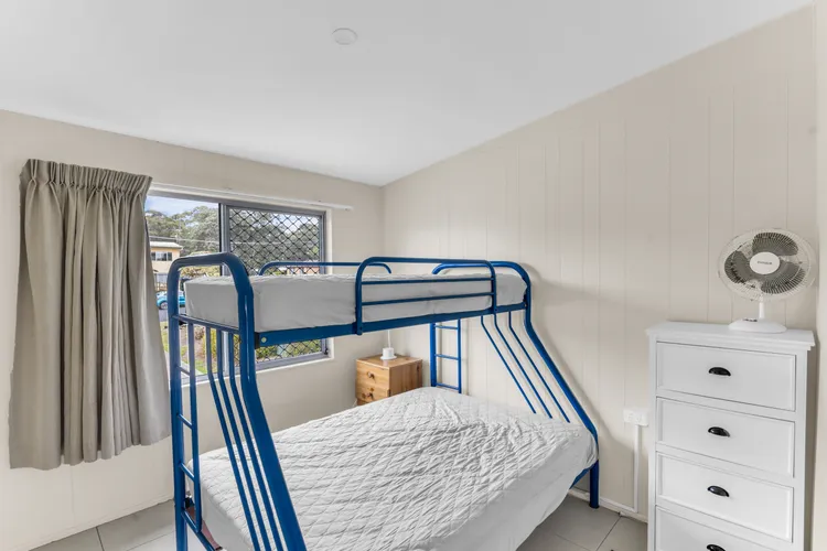Fishos Hangout 1 – Unit 1 Sinclair St 21