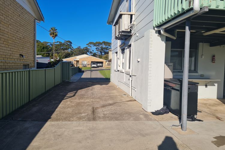 FISHOS HANGOUT 1- 1//21 Sinclair St