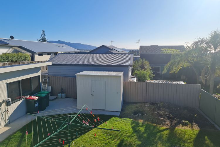 FISHOS HANGOUT 2- 2/21 Sinclair Street