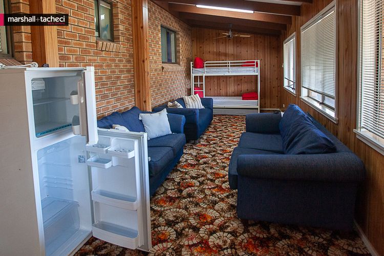 GULL COTTAGE: 7 Pacific Drive- Ocean views