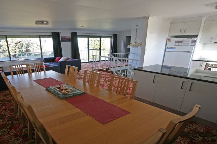 GULL COTTAGE: 7 Pacific Drive- Ocean views