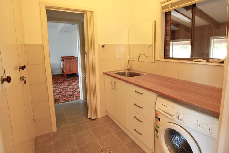 GULL COTTAGE: 7 Pacific Drive- Ocean views