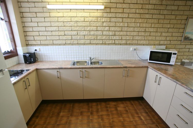 MARLIN WATERS 10: 10/8 Narira Street- By the river