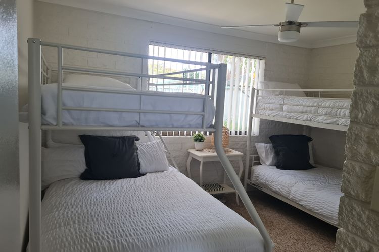 MARLIN WATERS 6: 6/8 Narira Street  Holiday Unit , walk to beach and river, Bermagui