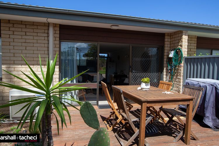 MARLIN WATERS 6: 6/8 Narira Street Holiday Unit , walk to beach and river, Bermagui