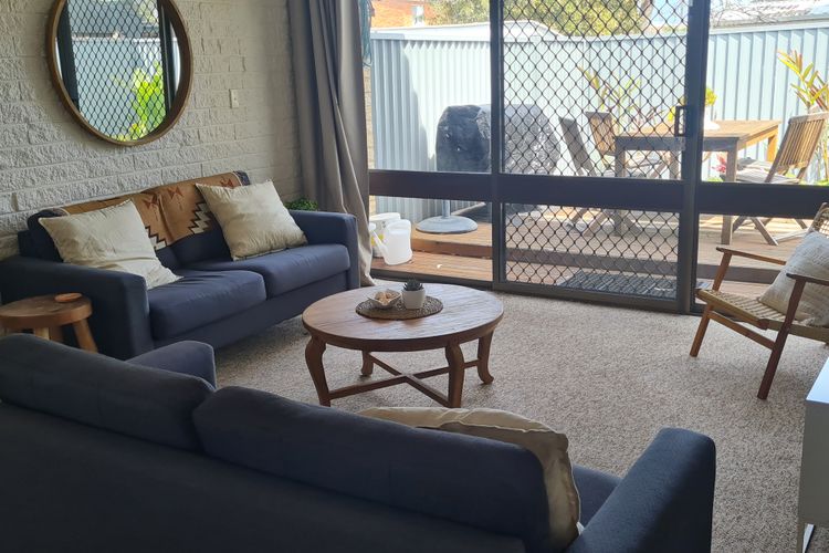 MARLIN WATERS 6: 6/8 Narira Street Holiday Unit , walk to beach and river, Bermagui