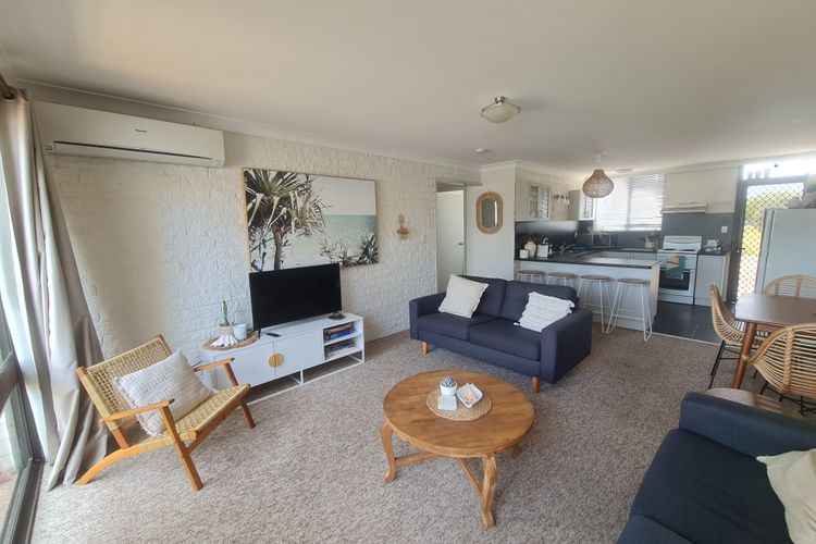 MARLIN WATERS 6: 6/8 Narira Street Holiday Unit , walk to beach and river, Bermagui
