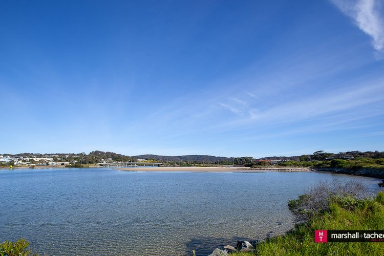 MARLIN WATERS 6: 6/8 Narira Street Holiday Unit , walk to beach and river, Bermagui