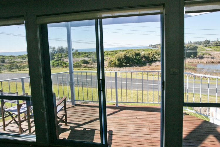 OCEAN ESCAPE: Twin Pines 8 – Ocean views with spa