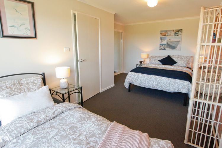 OCEAN ESCAPE: Twin Pines 8 – Ocean views with spa