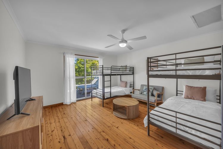 OCEAN LOOKOUT: 69 Bunga St- Magnificent ocean view