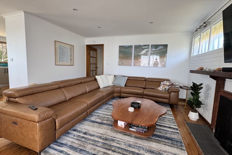 OCEAN LOOKOUT: 69 Bunga St- Magnificent ocean view