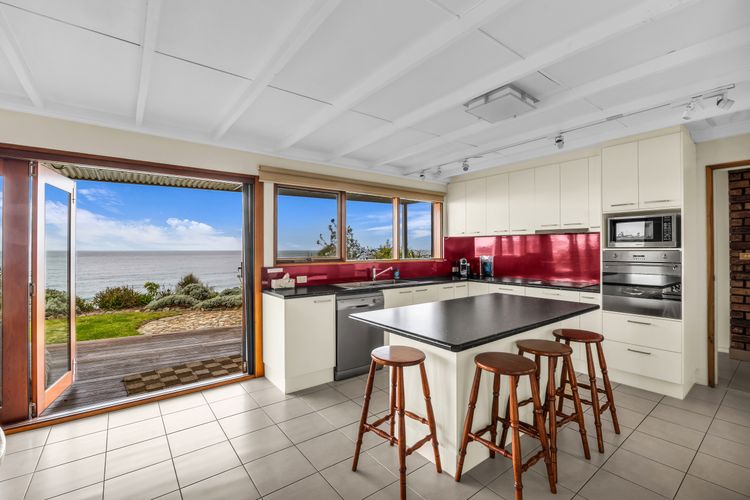 Ocean Pearl – Bunga St 61