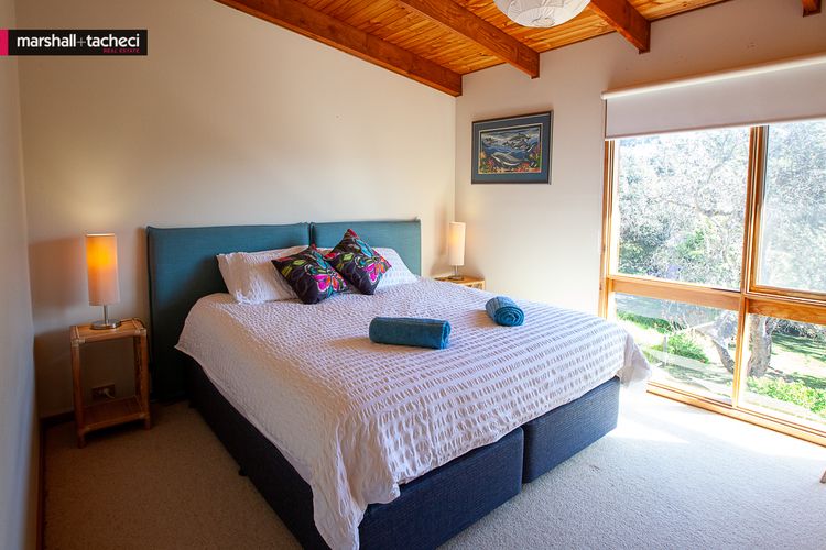 OCEAN PEARL-61 Bunga Street- Luxury, beachfront, Bermagui