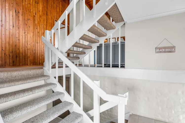 Ocean Pearl – Bunga St 61