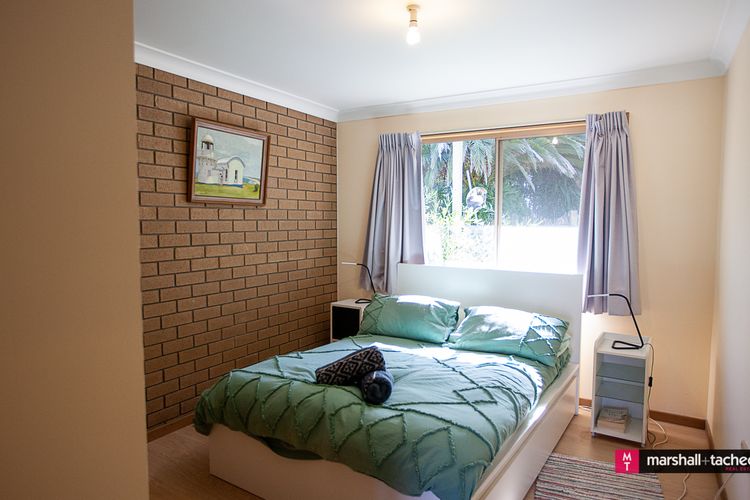 OUTLOOK 1: Townhouse, Sleeps 6 close to beach, Bermagui