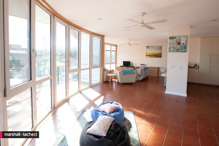 BEACH PAD: 1/2 Wallaga Street