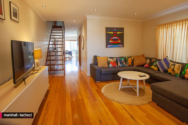 SALT WATER VILLA- 15a Barragoot St –