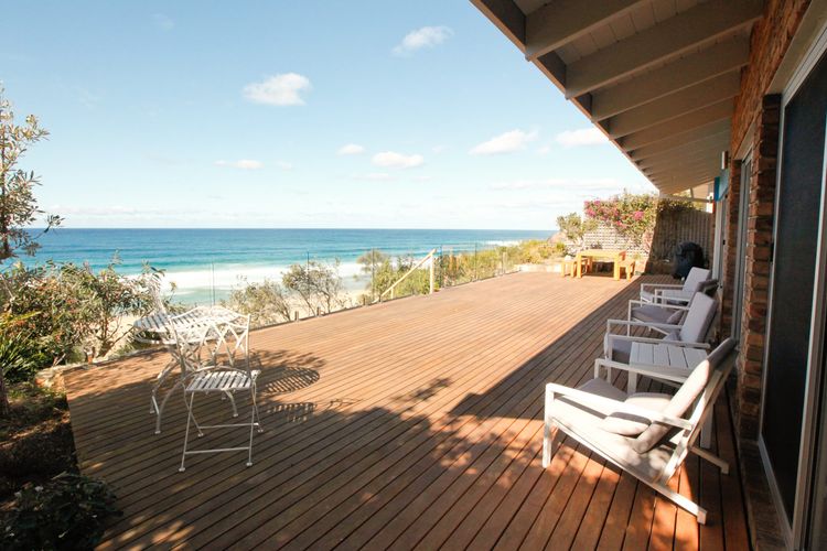 THE VIEW -49 Bunga St- Impressive beachfront home