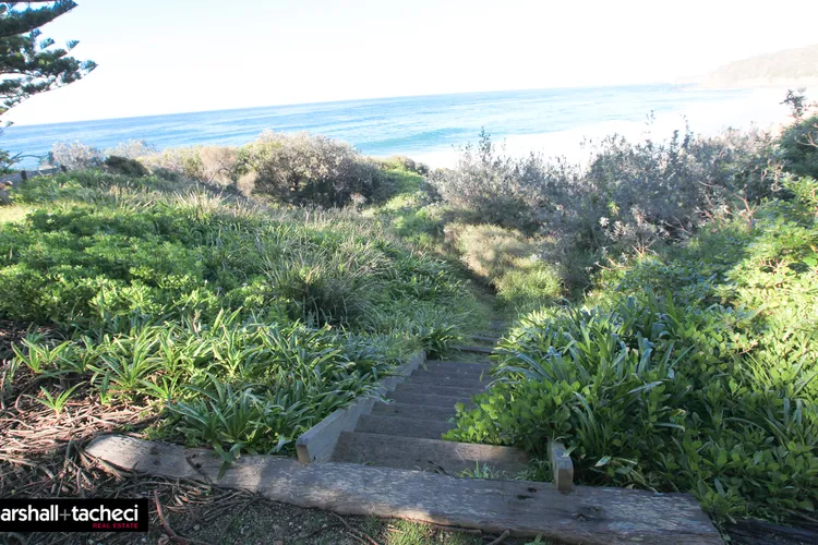 BERMI BLISS – DICKINSON AVENUE 7 Bermagui