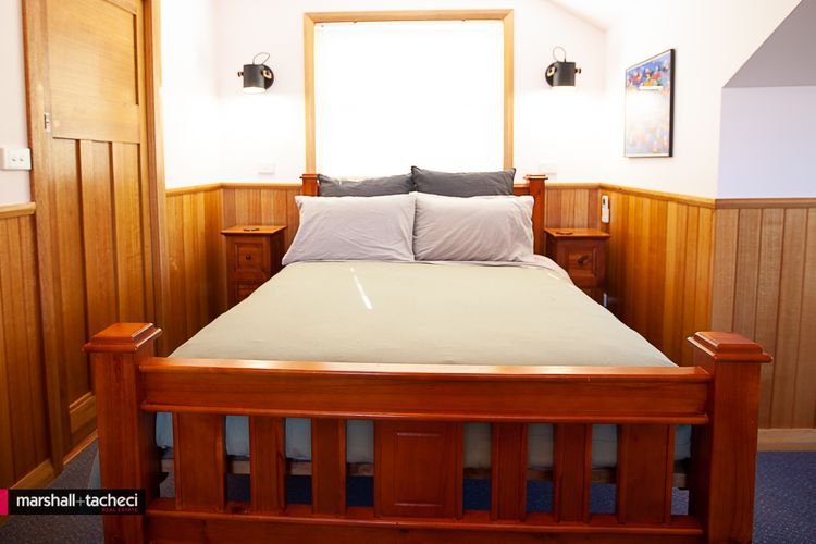 Moorhead beach cottage BERMAGUI – 60 Wallaga Lake Road