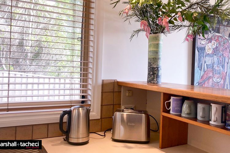 Bermagui Dune House: – 5 Narira Street – Beach Front, Pet friendly