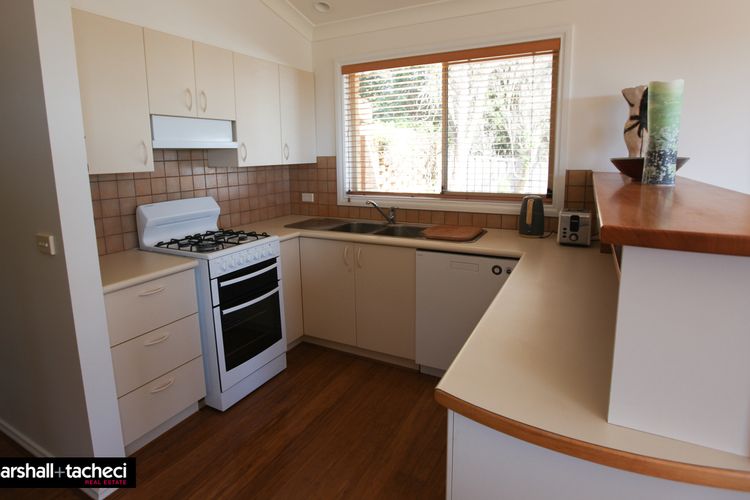 Bermagui Dune House: – 5 Narira Street – Beach Front, Pet friendly