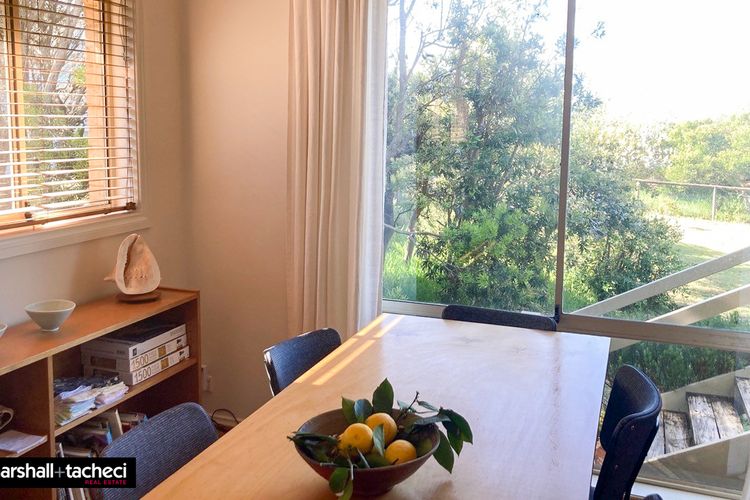 Bermagui Dune House: – 5 Narira Street – Beach Front, Pet friendly