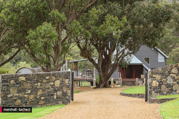 BARAGA Sanctuary holiday house, Bermagui Barragga Bay
