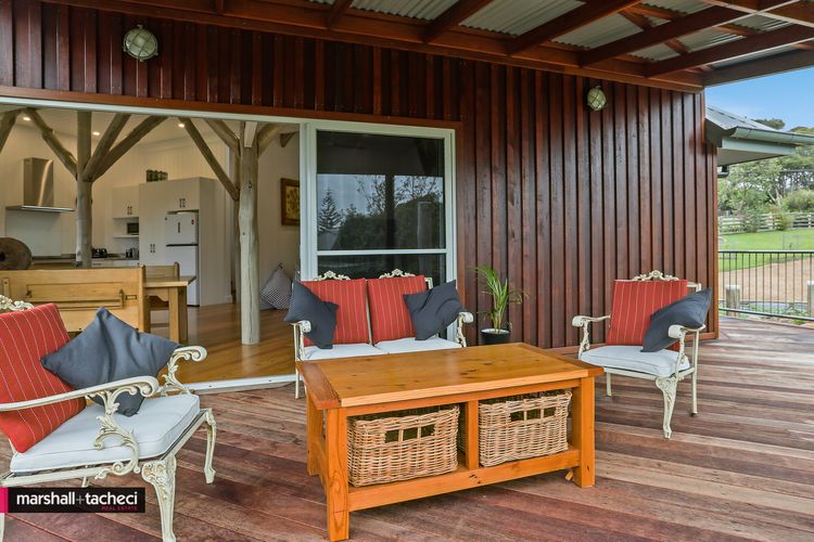 BARAGA Sanctuary holiday house, Bermagui Barragga Bay