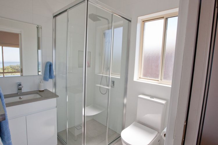 BEACHVIEW: 1/33 Scenic Drive- Ocean View, Holiday Unit