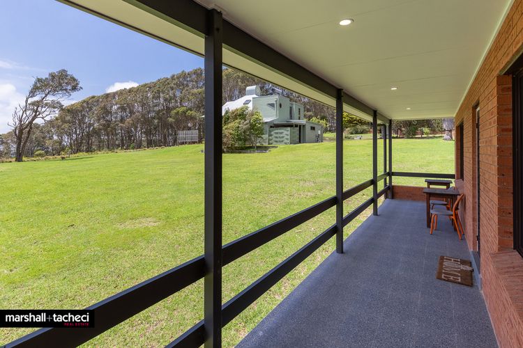 CUTTAGEE BEACH COTTAGES, 6