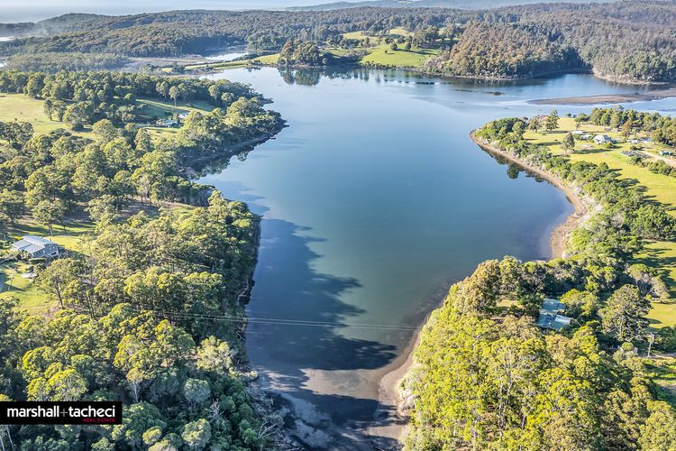 JEWEL ON THE LAKE – 287 Head of Cuttagee Bermagui