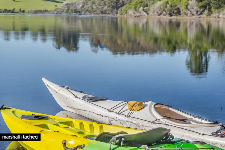 JEWEL ON THE LAKE – 287 Head of Cuttagee Bermagui