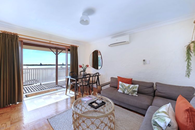 What A View – Lamont St Unit 4/120
