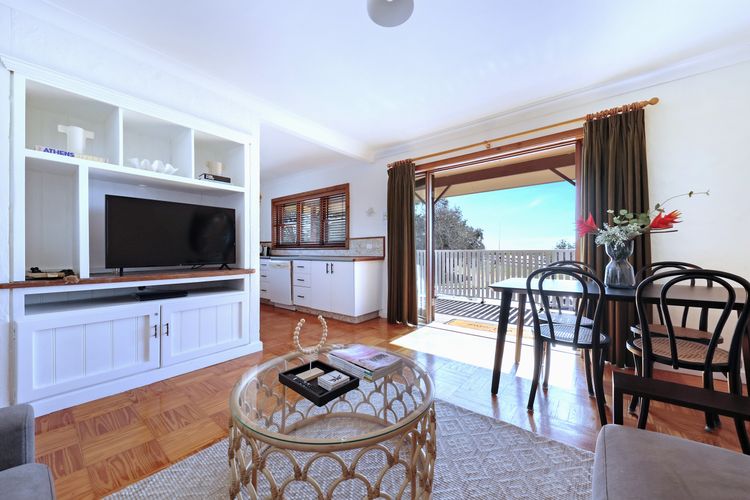 What A View – Lamont St Unit 4/120
