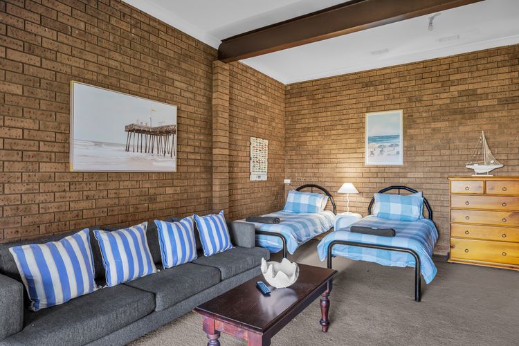 Beares Beach House – Mill Street 7