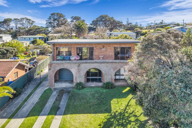 Beares Beach House – Mill Street 7