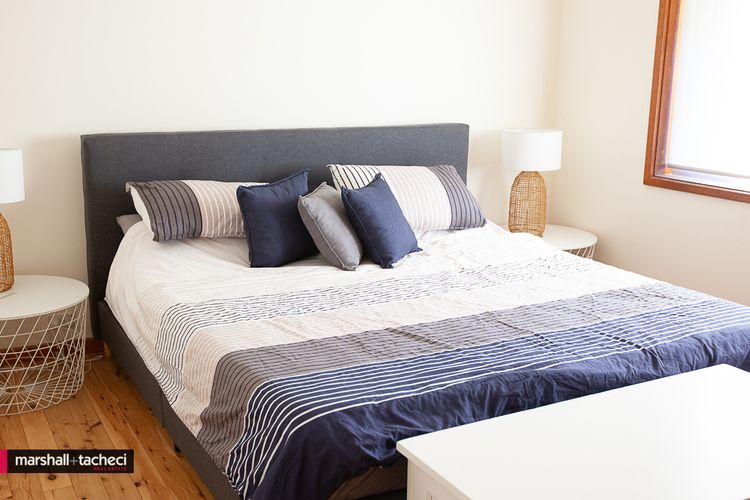 MONTAVIEW: 24 Mumbulla Street Holiday house, pet friendly Bermagui