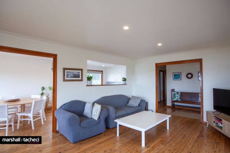 MONTAVIEW: 24 Mumbulla Street Holiday house, pet friendly Bermagui