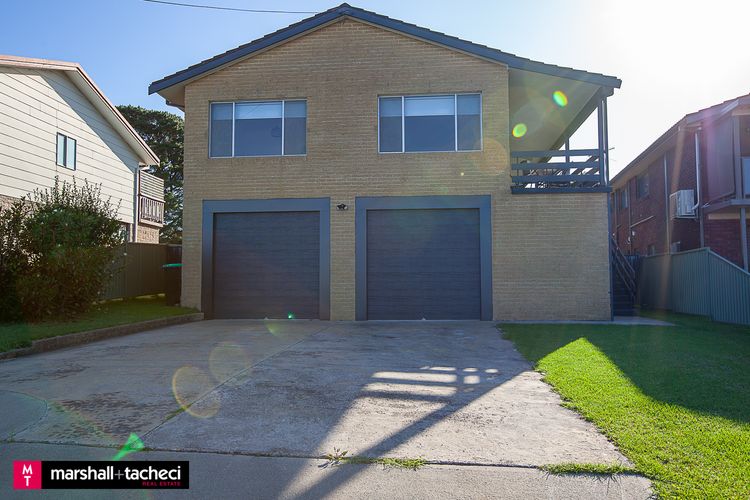 MONTAVIEW: 24 Mumbulla Street Holiday house, pet friendly Bermagui