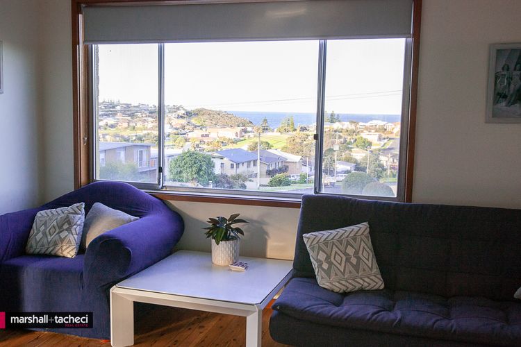 MONTAVIEW: 24 Mumbulla Street Holiday house, pet friendly Bermagui