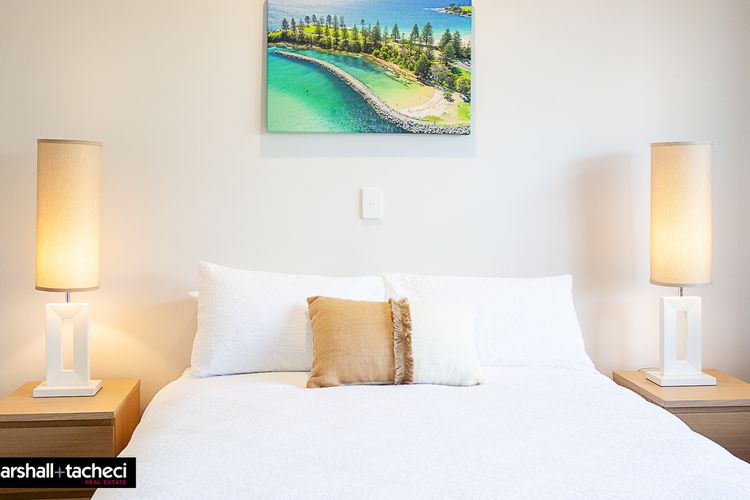 BERMAGUI JEWEL:  91 Murrah St Bermagui 5 Bdrm Uninterrupted views, central location Bermagui