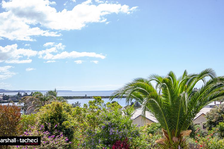 BERMAGUI JEWEL:  91 Murrah St Bermagui 5 Bdrm Uninterrupted views, central location Bermagui