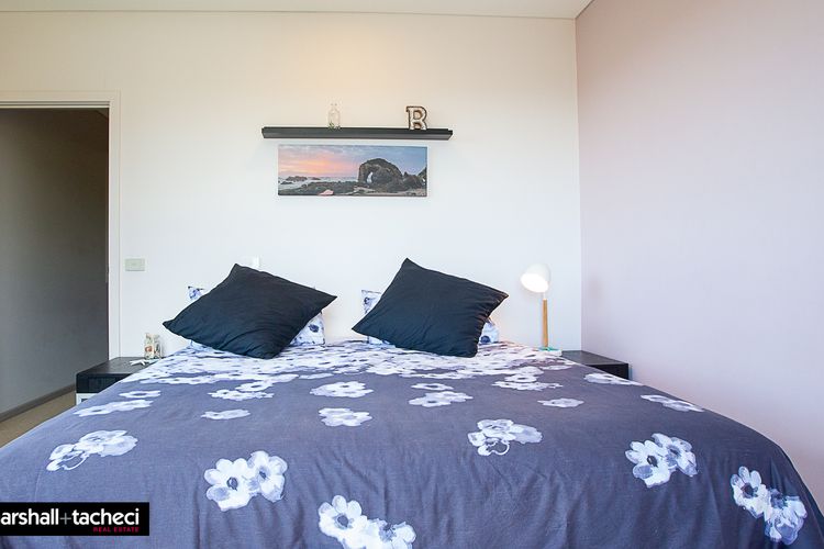 BERMAGUI JEWEL:  91 Murrah St Bermagui 5 Bdrm Uninterrupted views, central location Bermagui